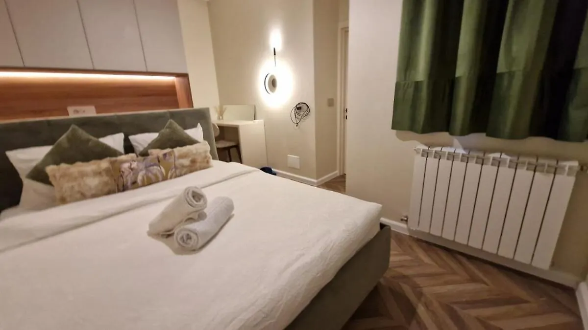 Forest Rain Suite By Sattal Bucharest 0*,