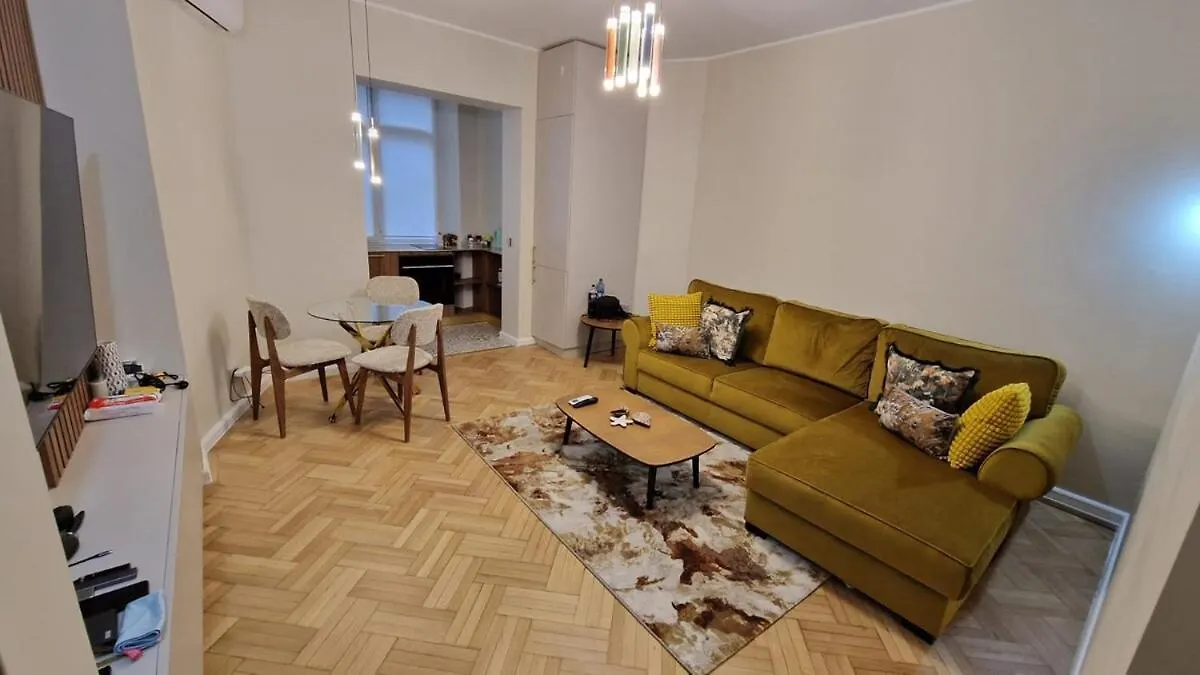 Forest Rain Suite By Sattal Bucharest Apartment